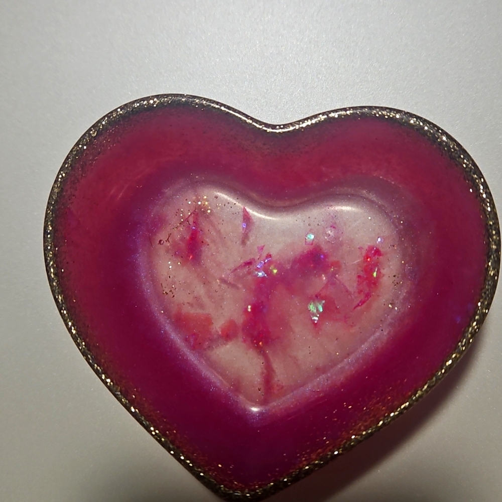 One of a kind; heart jewelery holder